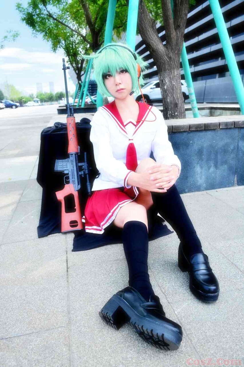 是男的我都不说什么了为什么这个嘴那么像祖蓝！