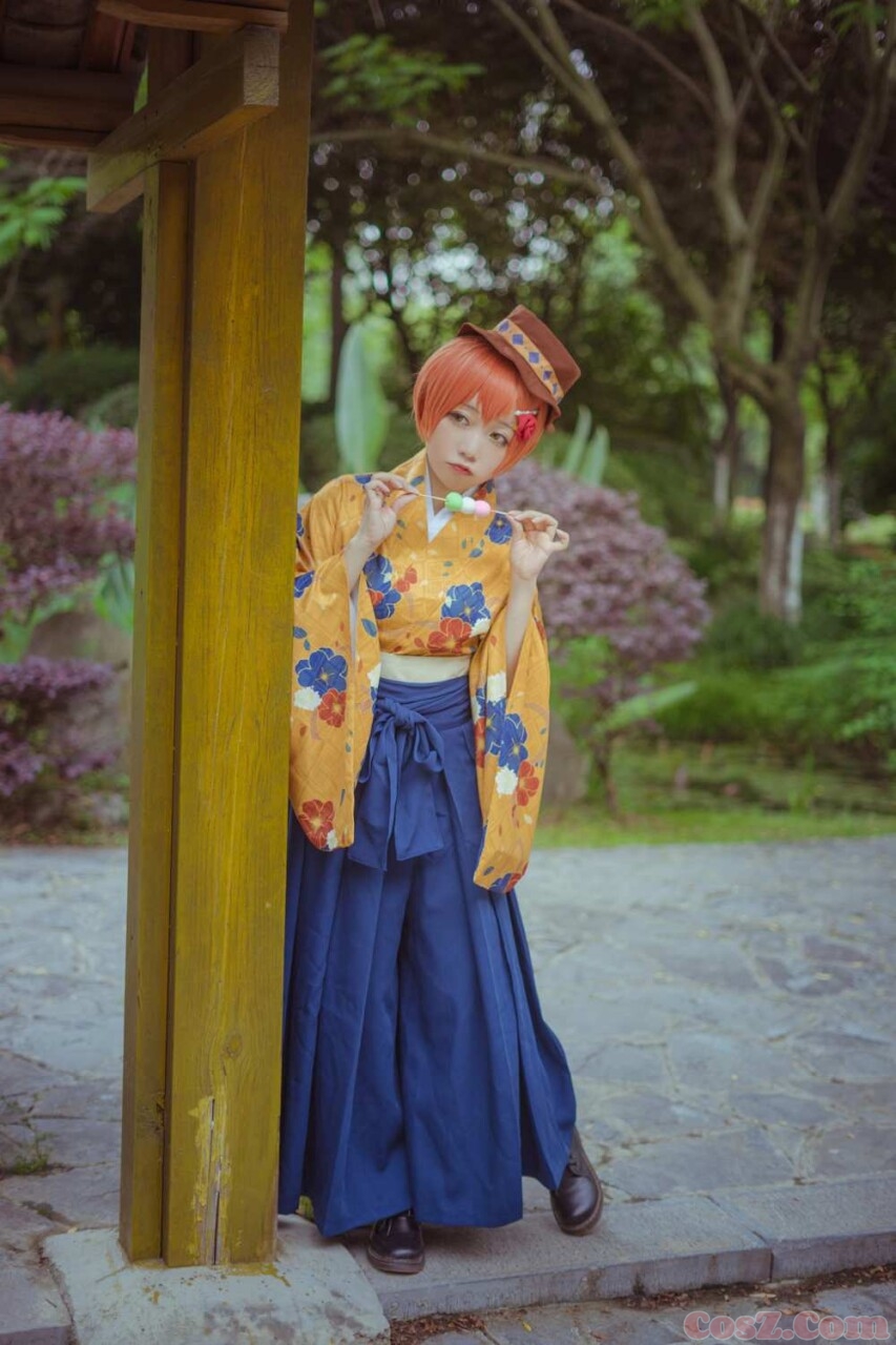 女孩子个子高穿什么多好看尤其是旗袍丝袜照！