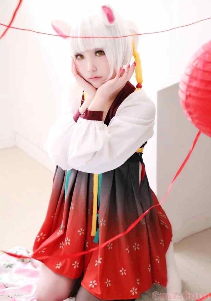 是男的我都不说什么了为什么这个嘴那么像祖蓝！