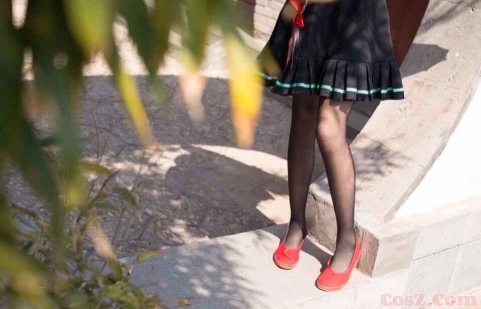 桃花岛岛主黄蓉打狗棒居然是玉的为什么还有一杯泡面！