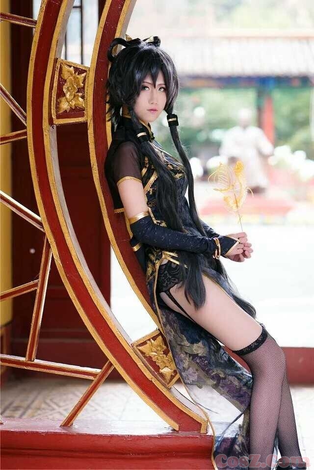 到世界外面居然蕾丝嘞出了一道嘞痕！